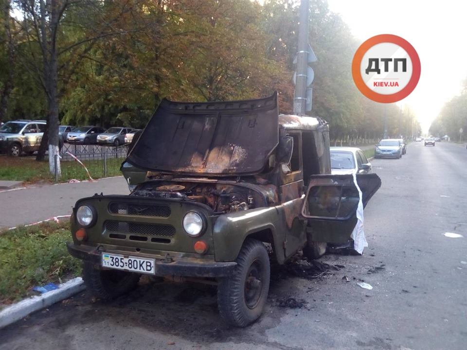 В Киеве в авто сгорел мужчина