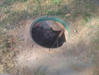В люке обнаружили тело женщины / Фото: Факты В люке обнаружили тело женщины / Фото: Факты