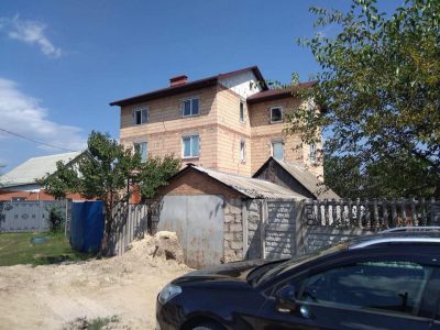 В доме незаконно удерживали людей против их воли / Фото: Facebook/Людмила Денисова В доме незаконно удерживали людей против их воли / Фото: Facebook/Людмила Денисова