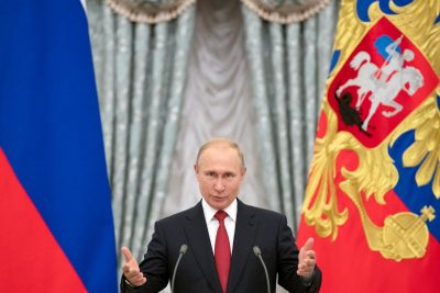 СМИ узнали, что из-за опоздания Владимира Путина свадьбу главы МИД Австрии отложили