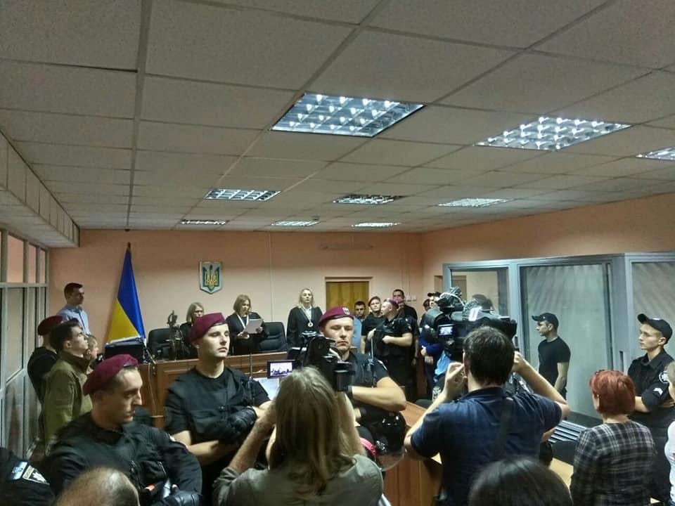 Суд над зарезавшим Суд над зарезавшим