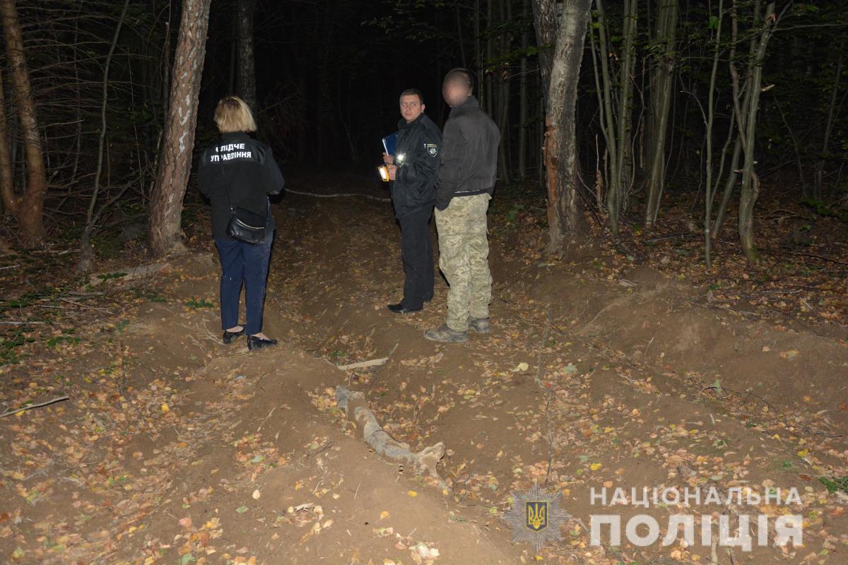 На Закарпатье парень по неосторожности выстрелил в мужчину, раненый скончался На Закарпатье парень по неосторожности выстрелил в мужчину, раненый скончался