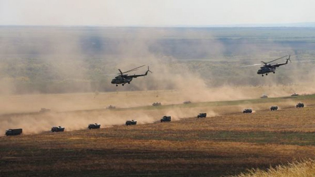 Розыгрыш боевых действий по переходу в наступление: Россия будет стрелять в 50 км от Украины