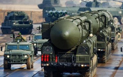 Российская транспортно-пусковая установка межконтинентальных баллистических ракет / korrespondent.net Российская транспортно-пусковая установка межконтинентальных баллистических ракет / korrespondent.net