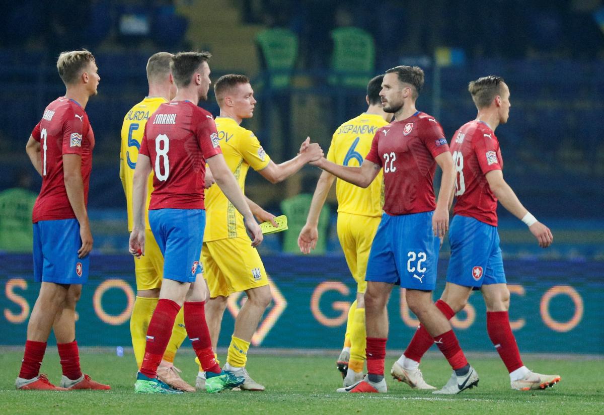 Сборная Украины в игре против Чехии в первом тайме допустила ошибки, отметил Андрей Шевченко