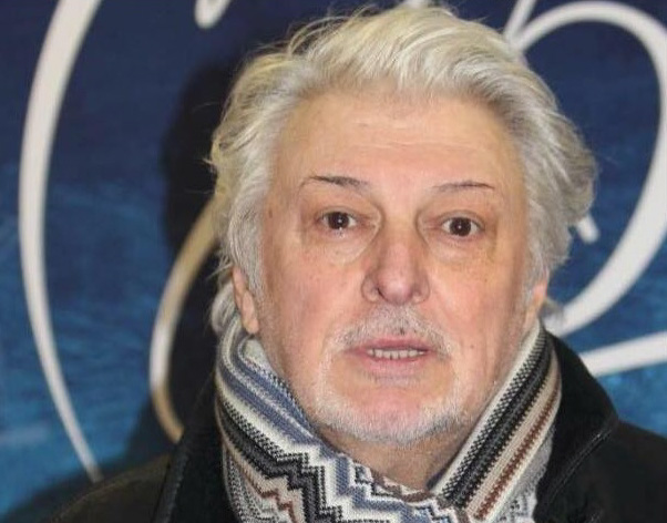 Руководитель Вячеслава Добрынина опроверг информацию об инсульте музыканта
