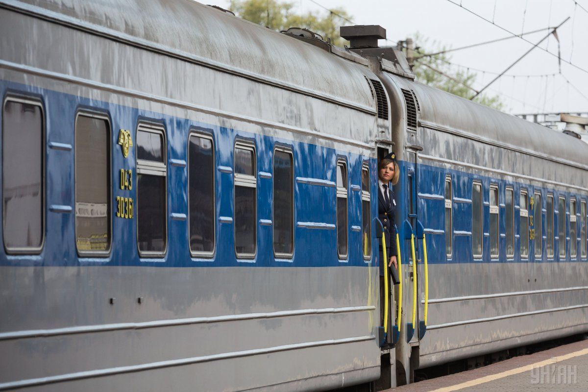 Карантинный бунт: пассажиры заставили сделать остановку поезда в Тернополе