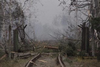 После взрывов на военных складах под Ичней нашли беспилотник После взрывов на военных складах под Ичней нашли беспилотник