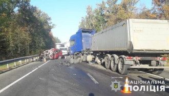 На Киевщине в ДТП погибли три человека На Киевщине в ДТП погибли три человека