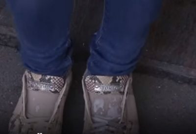 В Киеве журналистку NewsOne облили "неизвестным белым веществом": опубликовано видео
