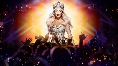 Оля Полякова