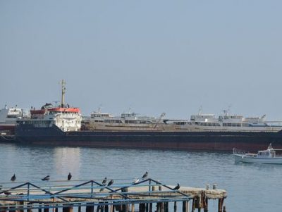 Российский капитан угрожает перекрыть пролив в Черном море