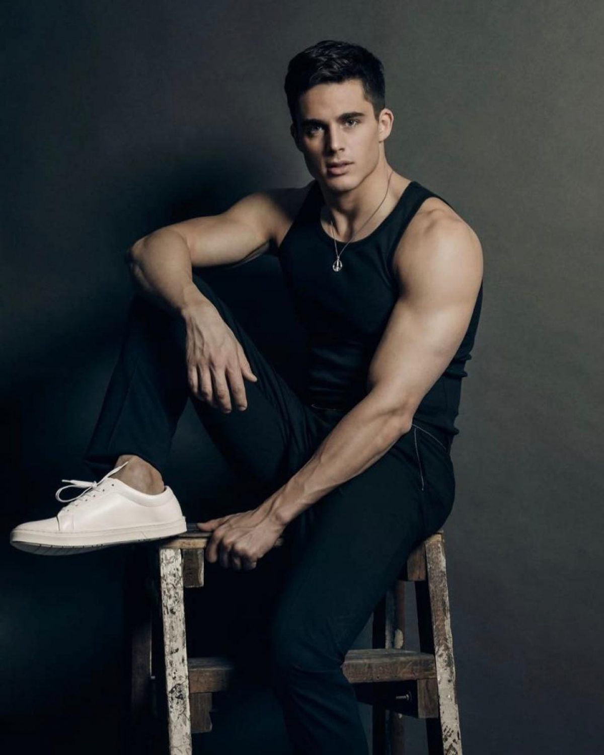 Высокие модели мужчины. Пьетро Бозелли. Пьетро Боселли (Pietro Boselli). Пьетро Бозелли учитель. Учитель математики модель Пьетро Боселли.