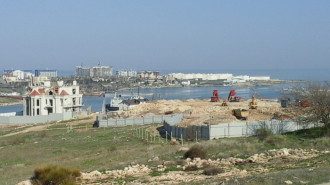 Скандальную стройку уже начали и ликвидировать не планируют / Фото: Форпост Скандальную стройку уже начали и ликвидировать не планируют / Фото: Форпост