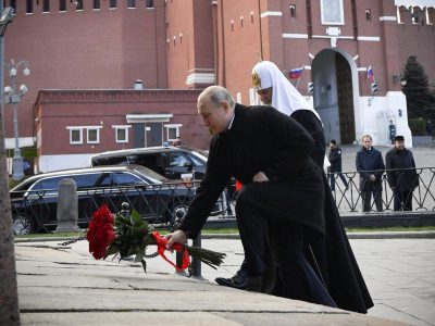 "Грубое вмешательство": Путин пообещал защитить права верующих в Украине