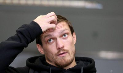 Александр Усик вернулся в Украину и дал пресс-конференцию