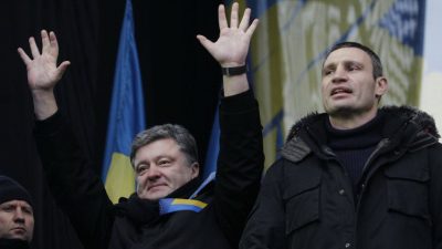 Петр Порошенко и Виталий Кличко на Майдане