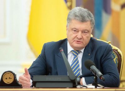 Грустные черные лебеди Петра Алексеевича