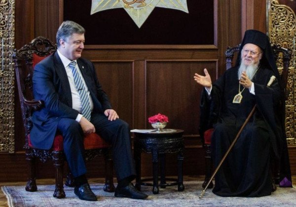 Стало известно, что Порошенко посулил Варфоломею в обмен на томос