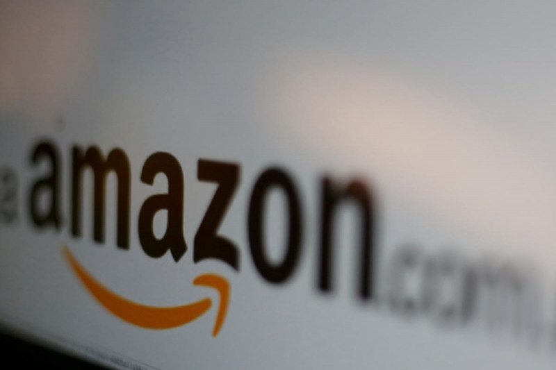 Компания Amazon отрезала любимую соцсеть сторонников Трампа от своих серверов