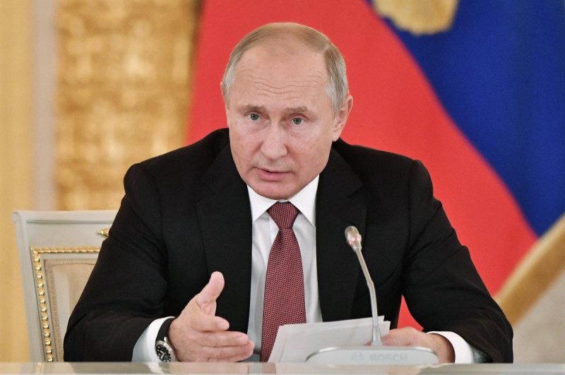 У Путина назвали условия встречи с Зеленским по Донбассу