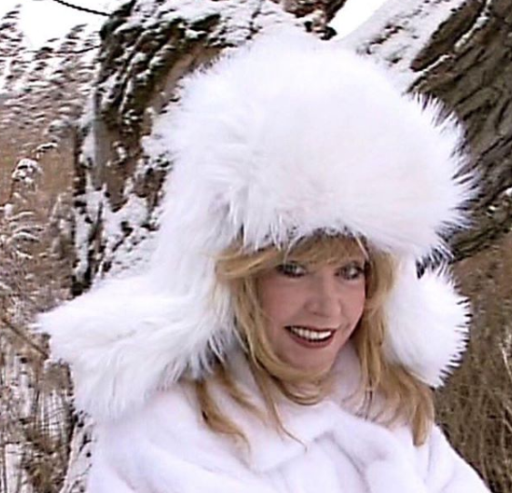 Алла Пугачева показала фото, на котором запечатлены ее бабушка и дедушка Алла Пугачева показала фото, на котором запечатлены ее бабушка и дедушка