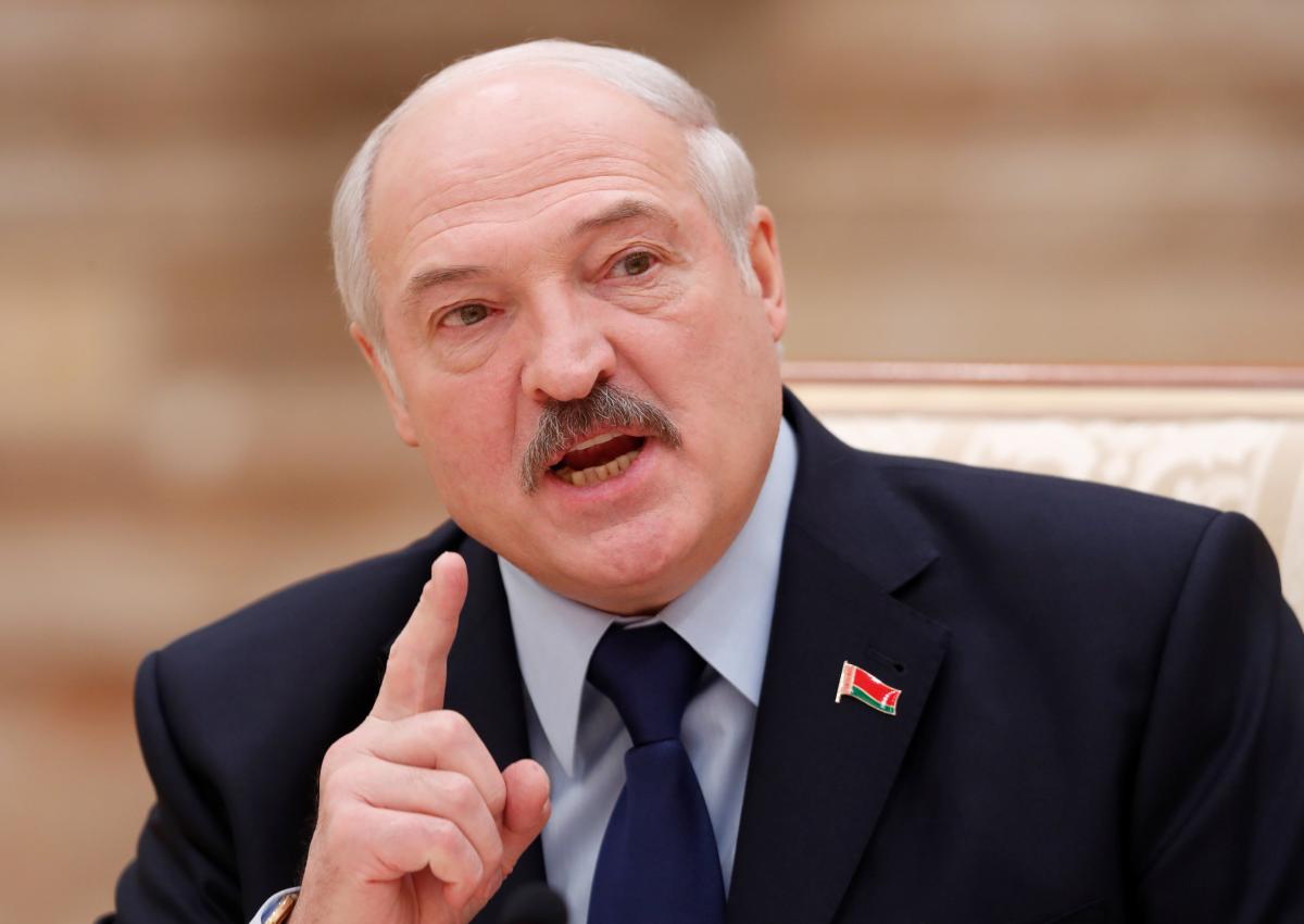 Лукашенко благословил Зеленского на встречу с Путиным в Минске