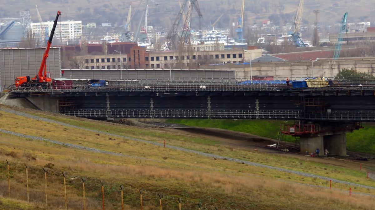 Появились новые фото Керченского моста
