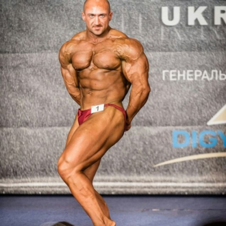 Абсолютный чемпион Украины по бодибилдингу Слава Галицкий сообщил, что золотое правило эффективного похудения — не есть после 18:00 Абсолютный чемпион Украины по бодибилдингу Слава Галицкий сообщил, что золотое правило эффективного похудения — не есть после 18:00