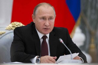 Преемник Владимира Путина надругается над ним, считает политолог