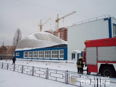 Под Киевом во время занятий детей обрушилась крыша спортзала