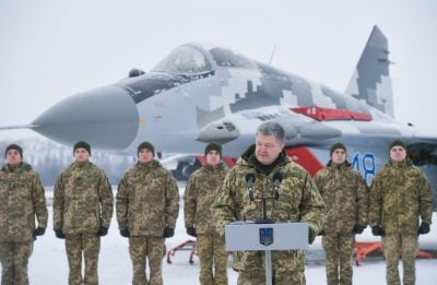 Порошенко готовится к побегу из Украины