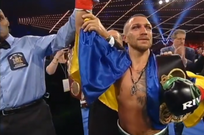 Василий Ломаченко по очкам победил Люка Кэмпбелла