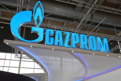 логотип "Газпрома" / "Сравни"