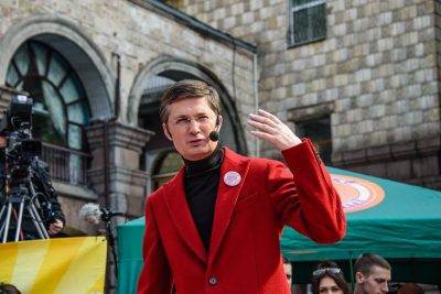 "Лорак, Лобода, Повалий": Кондратюк рассказал, как в "Караоке на Майдане" поступили с песнями украинских гастролеров в РФ