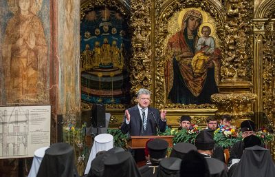 Порошенко объявил о создании в Украине автокефальной церкви / Фото: Reuters Порошенко объявил о создании в Украине автокефальной церкви / Фото: Reuters
