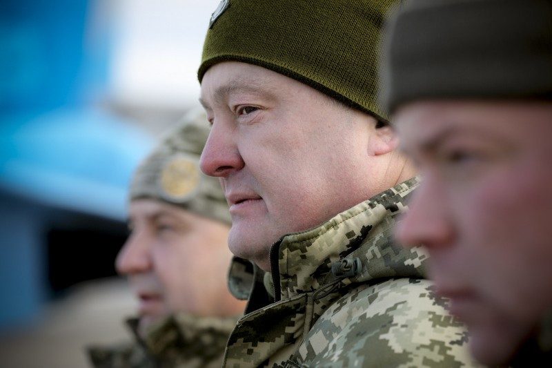 Порошенко в Раде рассказал, сколько военнослужащих ВСУ погибло на Донбассе