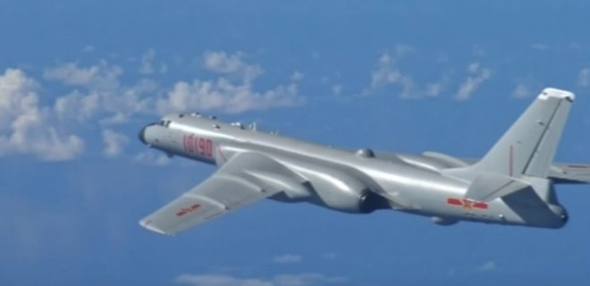 Бомбардировщик Бомбардировщик
