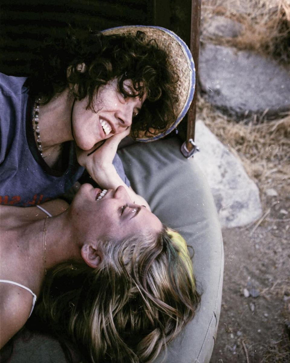 Лаура Перголицци Лаура Перголицци