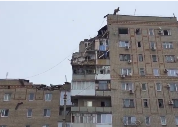 В Шахтах число жертв взрыва в многоэтажке возросло до двух человек В Шахтах число жертв взрыва в многоэтажке возросло до двух человек