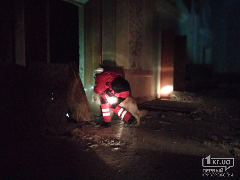 В Кривом Роге обрушилась часть дворца культуры, есть пострадавший