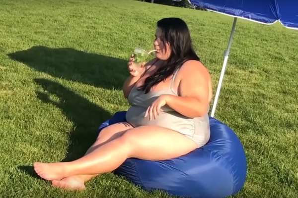 Alyona Alyona Alyona Alyona