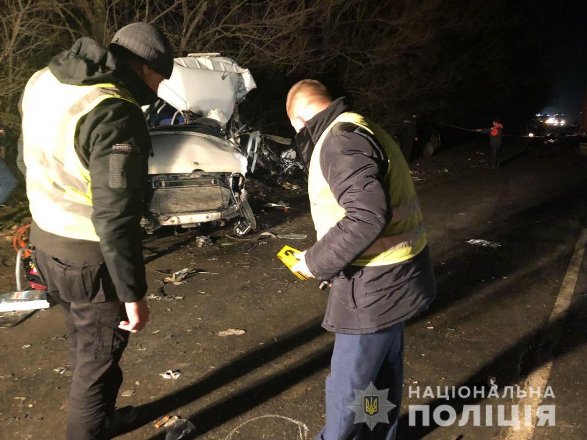 Под Одессой в ДТП погибли полицейские Олег Лысюк и Лариса Крамаренко