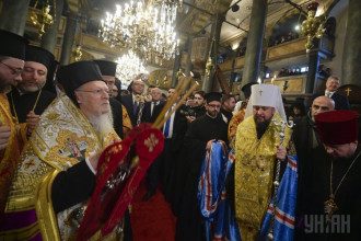 В Стамбуле подписан томос для ПЦУ / УНИАН В Стамбуле подписан томос для ПЦУ / УНИАН