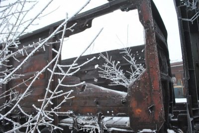 "Разбомбили и справились": В Сети появились снимки разрушенного боевиками поселка на Донбассе