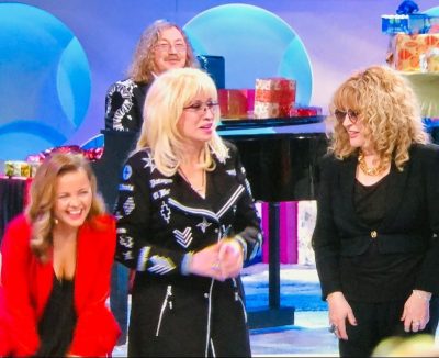 "Примадонна и императрица": совместное фото Пугачевой и Аллегровой шокировало сеть