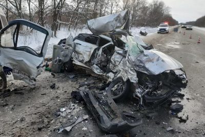 Под Чугуевом в результате смертельной аварии девять человек попали в больницы Под Чугуевом в результате смертельной аварии девять человек попали в больницы