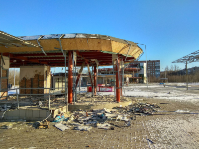 "Остались щепки": в Сети появились снимки разрушенного важного объекта в Донецке