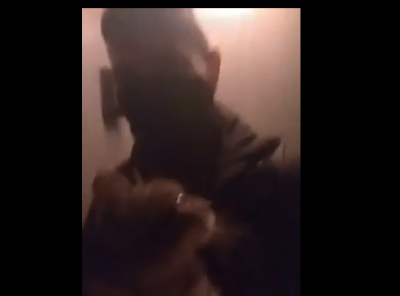 "Уроды малолетние": в Сети возмутились из-за видео с подростками, сбросившими котенка с 9 этажа