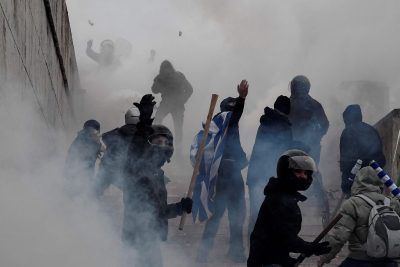 В Греции произошли жестокие столкновения митингующих с полицией, есть пострадавшие